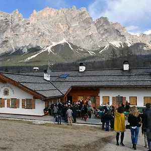 Jaegerhaus Alloggio per agriturismo Cortina dʼAmpezzo